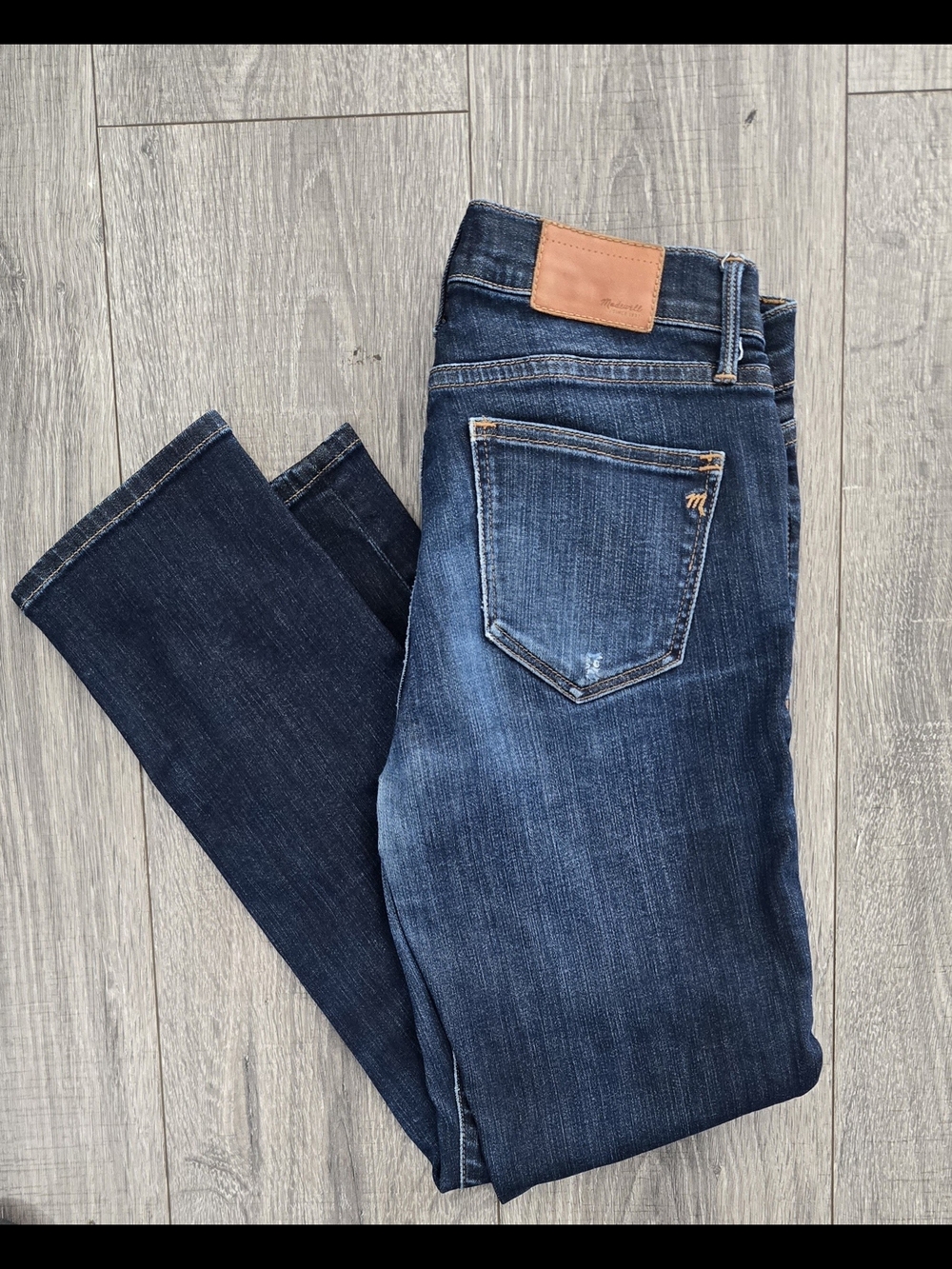 Madewell Women’s Skinny Jeans Size 26 Dark Wash High Rise Denim - Picture 2 of 9
